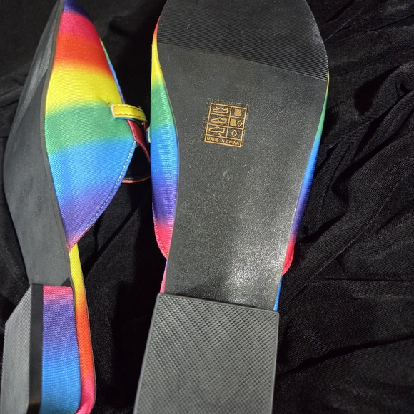 Colorful Women's Slip-On Loafers - Picture 6 of 6